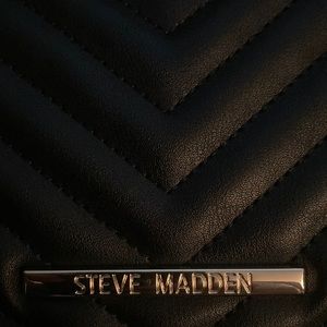 Steve Madden Terra Chain Top Handle Crossbody Bag.